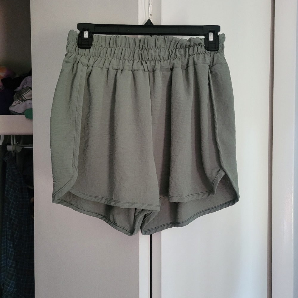Gee Gee Elastic Waist Shorts Hot Pink - Picture 7 of 7